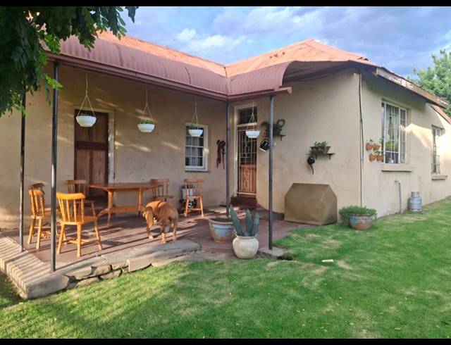 3 BEDROOM HOUSE FOR SALE IN LADYBRAND